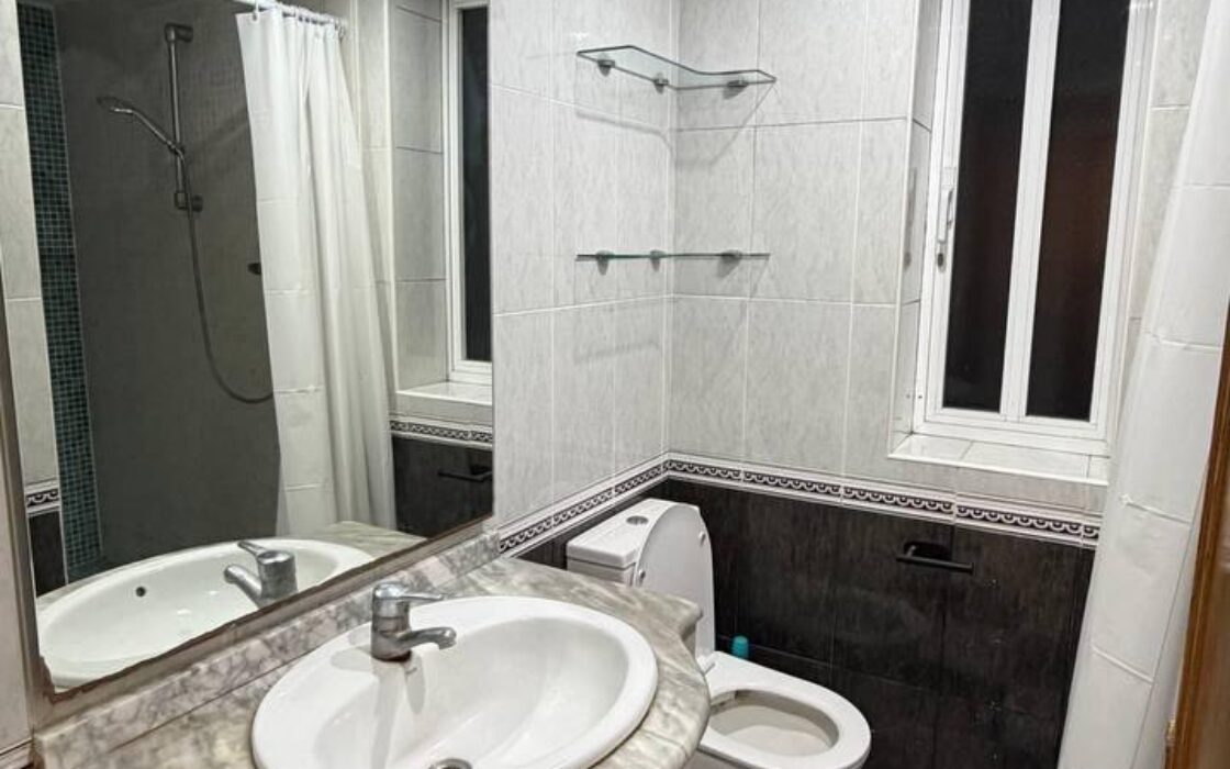 Квартира з 3 спальнями у Валенсії, затишний район Quatre Carreras