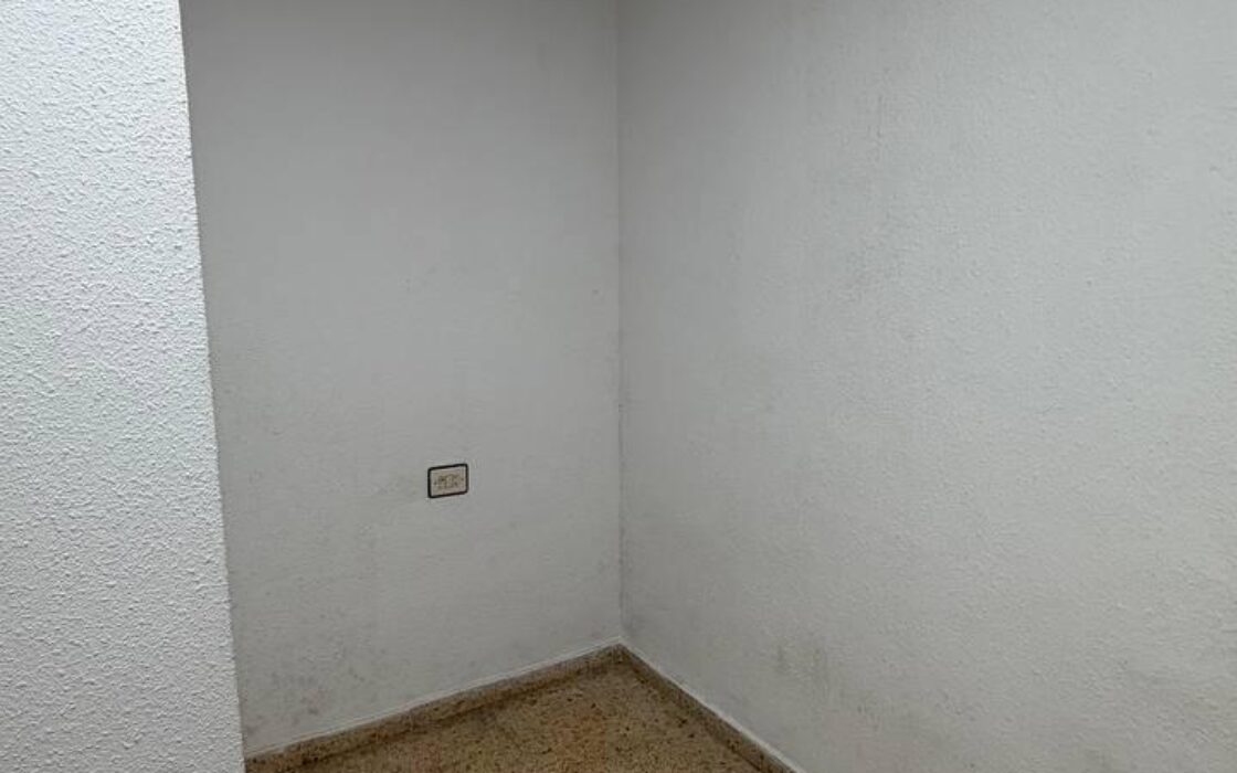 Квартира з 3 спальнями у Валенсії, затишний район Quatre Carreras