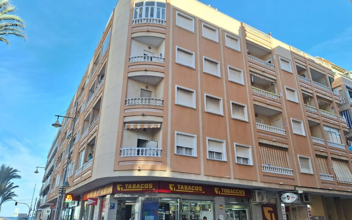 Апартаменты в Торревьехе 78 кв.м в 100 м от моря