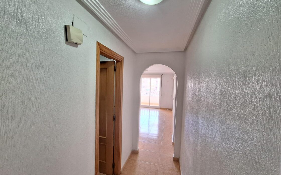 Апартаменты в Торревьехе 78 кв.м в 100 м от моря