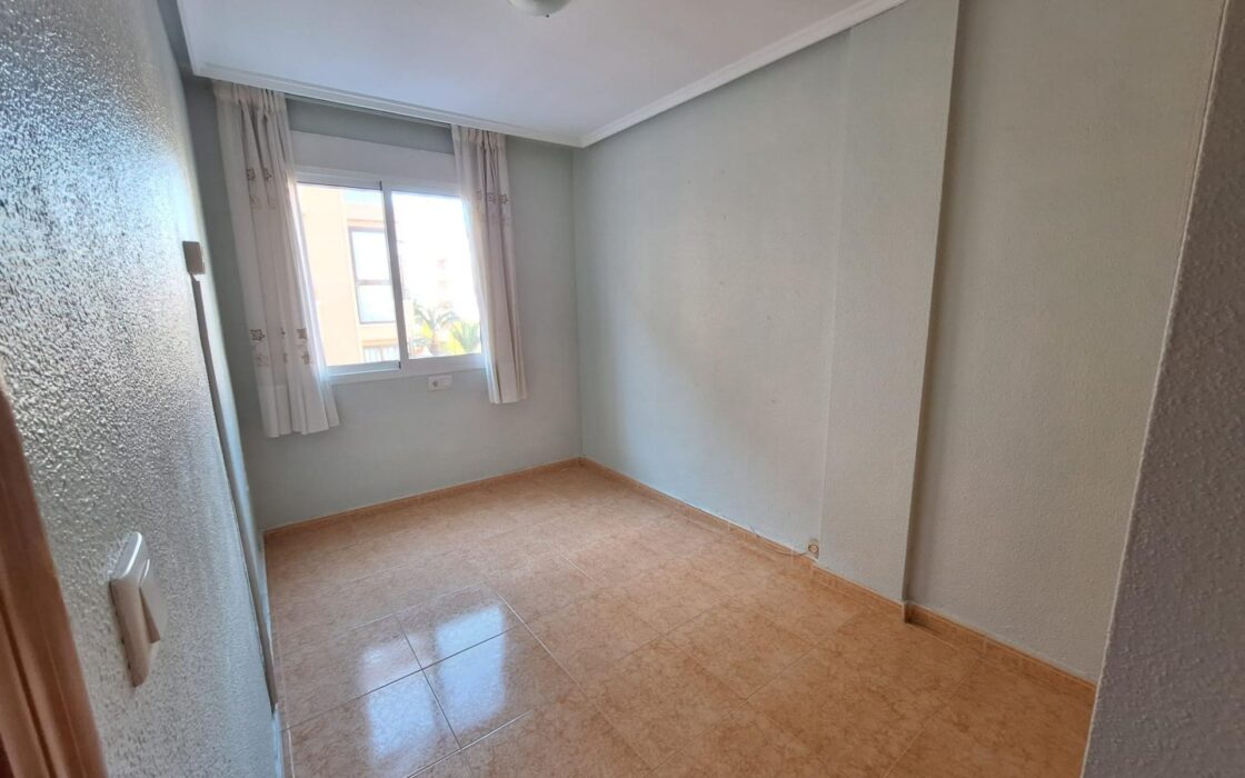 Апартаменты в Торревьехе 78 кв.м в 100 м от моря