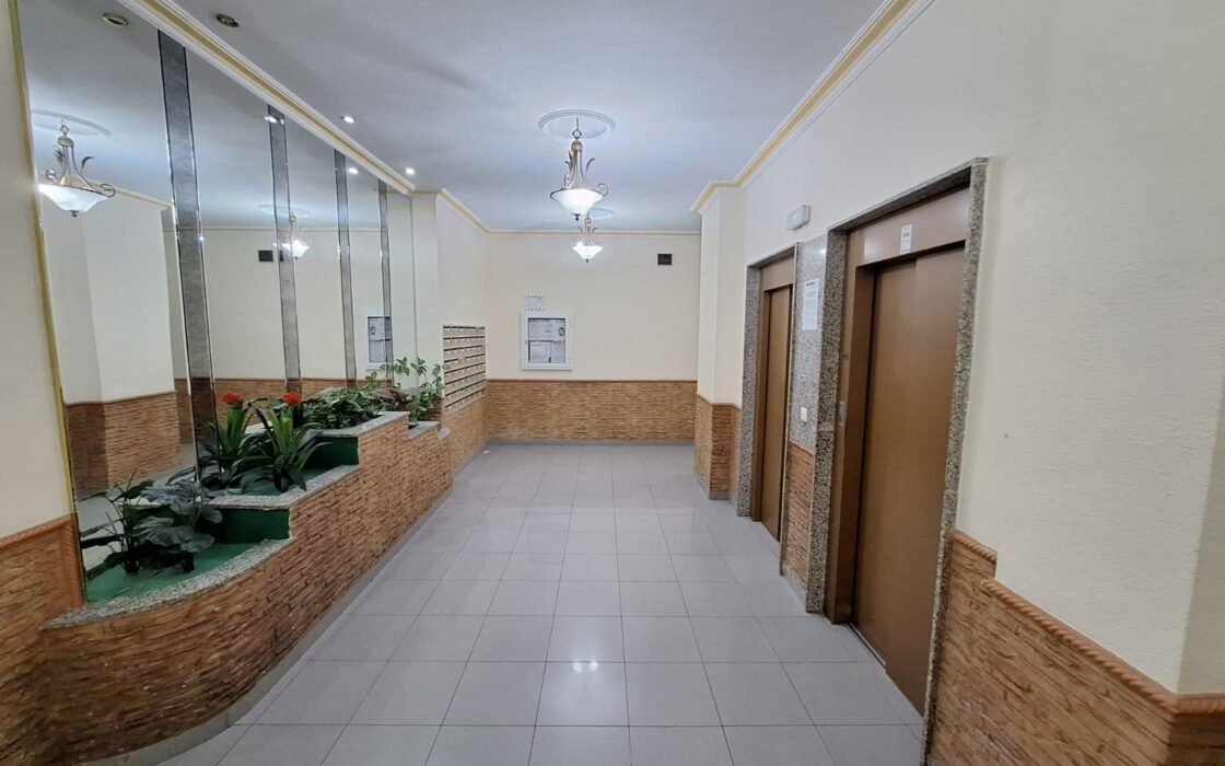 Апартаменты в Торревьехе 78 кв.м в 100 м от моря