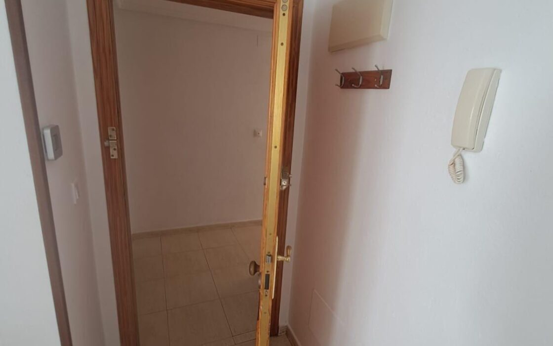 Уютная квартира 56 кв.м в центре Торревьехи у моря