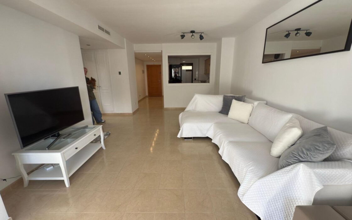 Апартаменты 75 кв.м с видом на море в Вильяхойосе