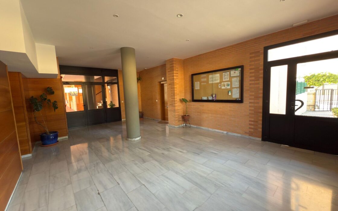 Апартаменты 75 кв.м с видом на море в Вильяхойосе