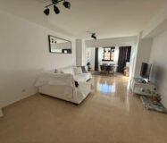 Апартаменты 75 кв.м с видом на море в Вильяхойосе