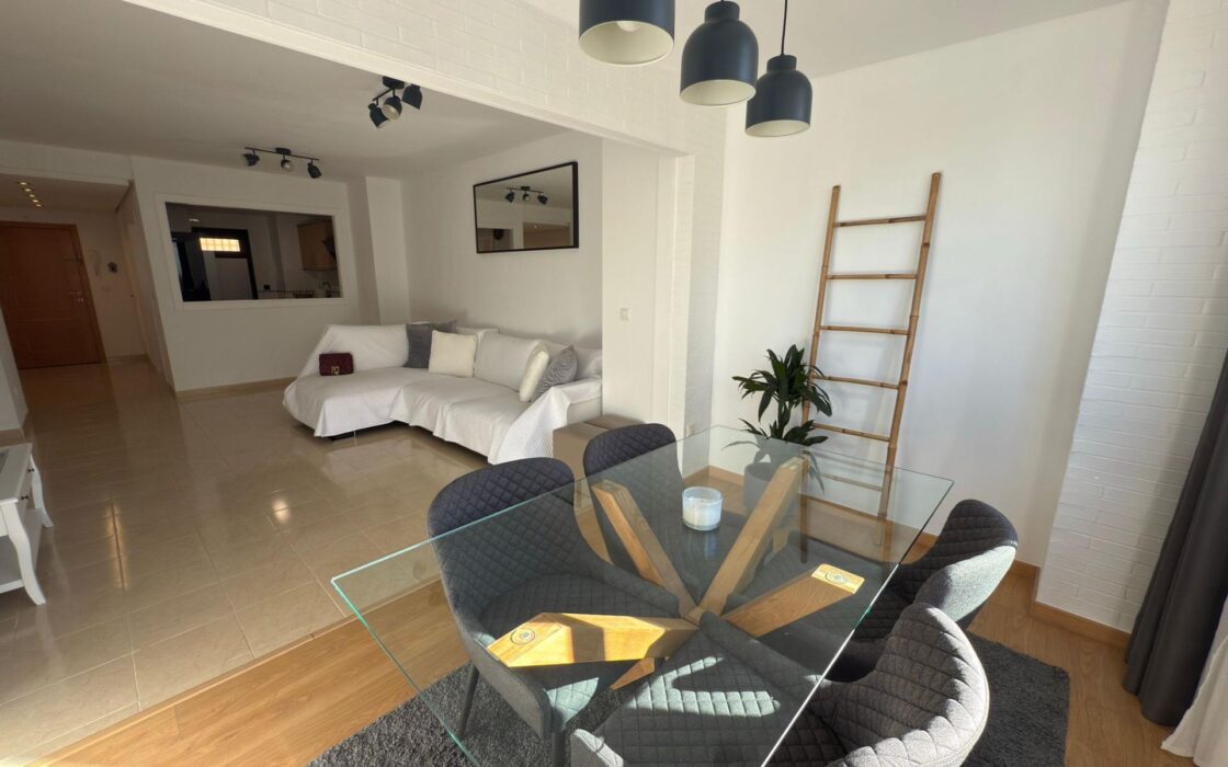 Апартаменты 75 кв.м с видом на море в Вильяхойосе