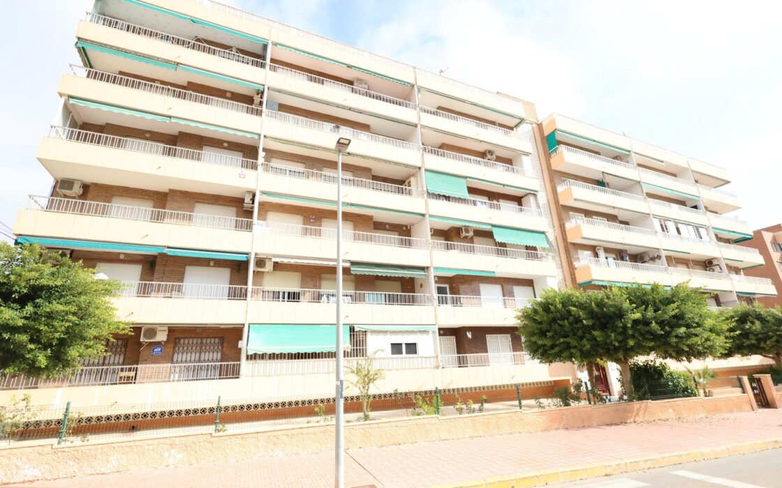 Апартаменти в Торрев’єсі 70 кв.м з видом на море