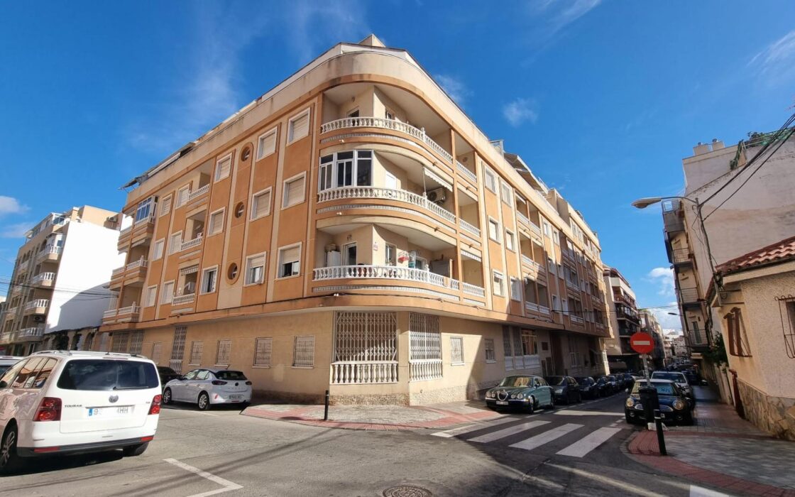 Квартира 58 кв.м у моря в Торревьехе с двумя спальнями