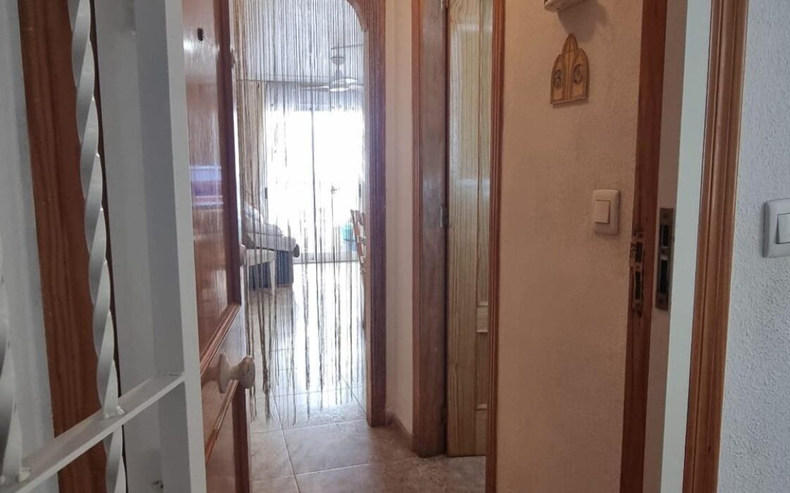 Квартира 58 кв.м у моря в Торревьехе с двумя спальнями