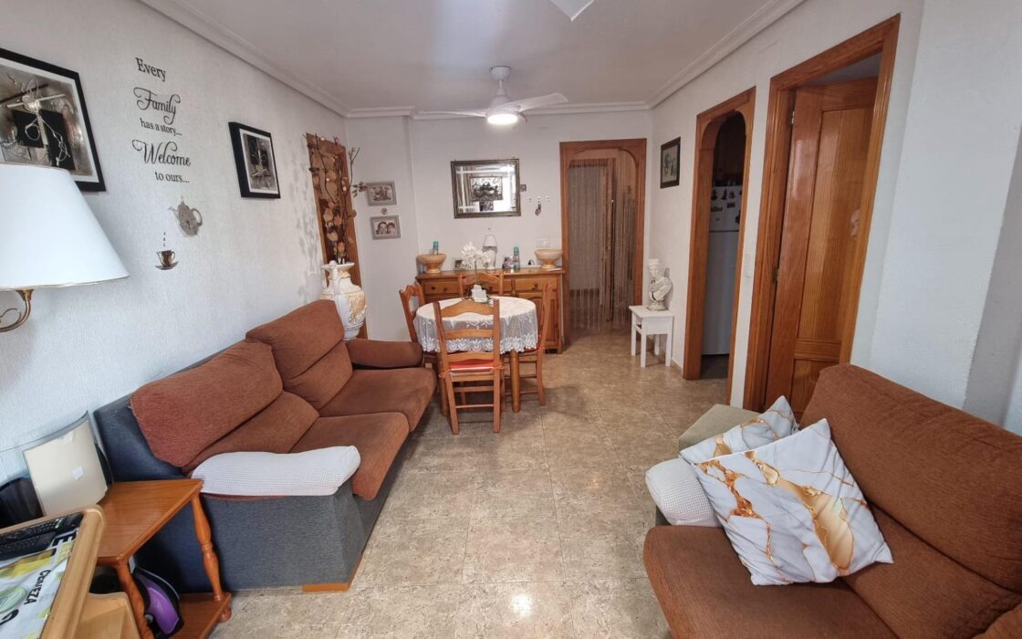 Квартира 58 кв.м у моря в Торревьехе с двумя спальнями