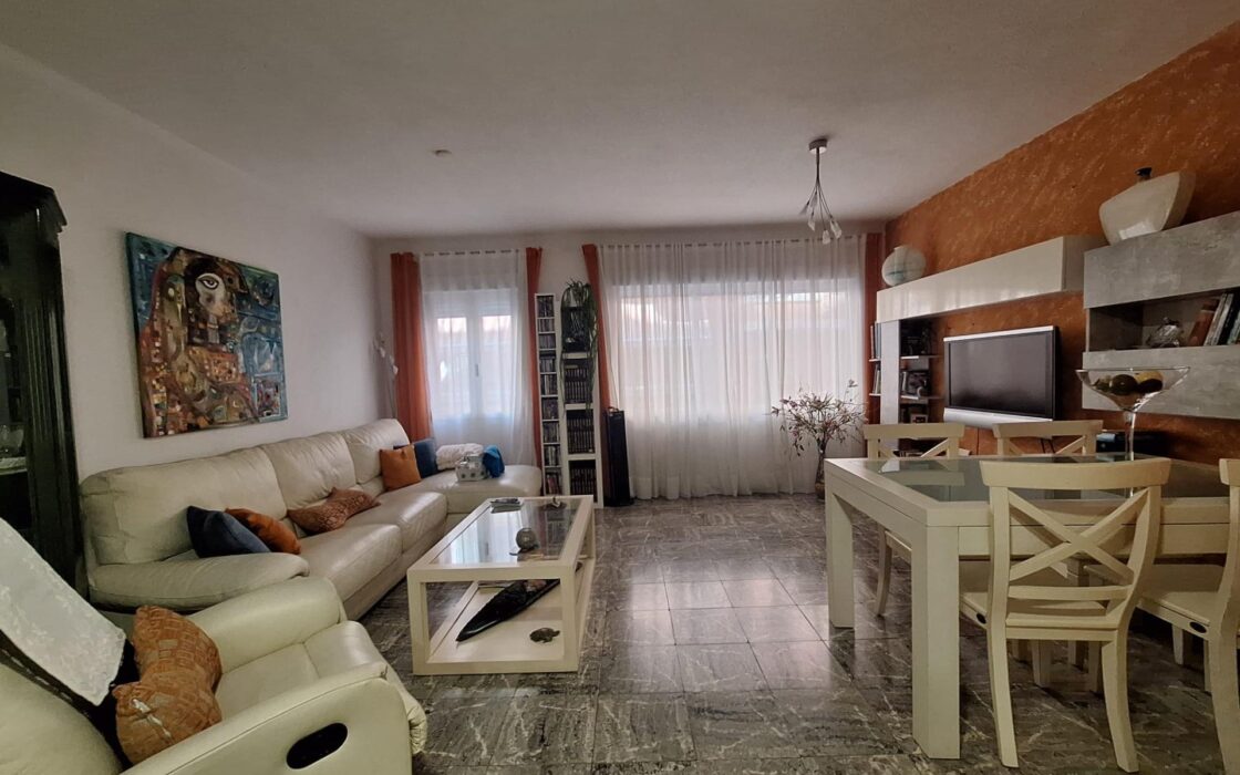 Апартаменти 72 кв.м в Аликанті, 1.8 км до моря