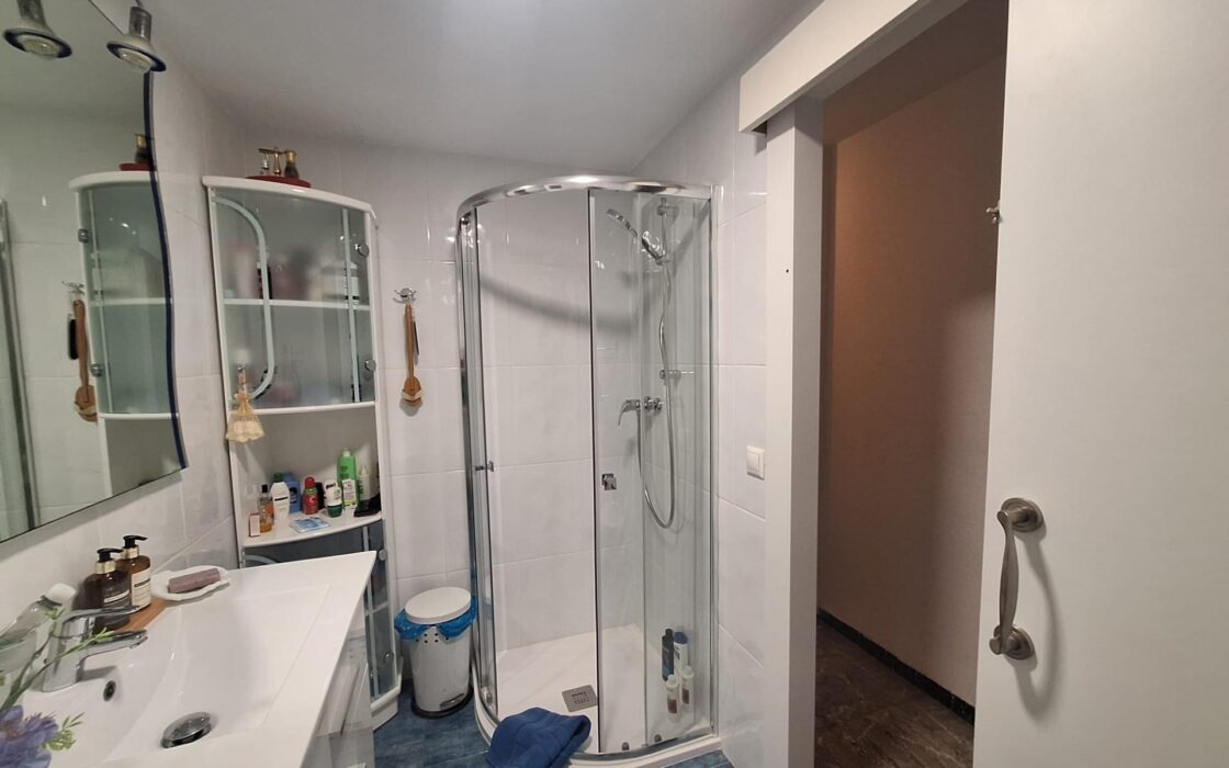 Апартаменти 72 кв.м в Аликанті, 1.8 км до моря