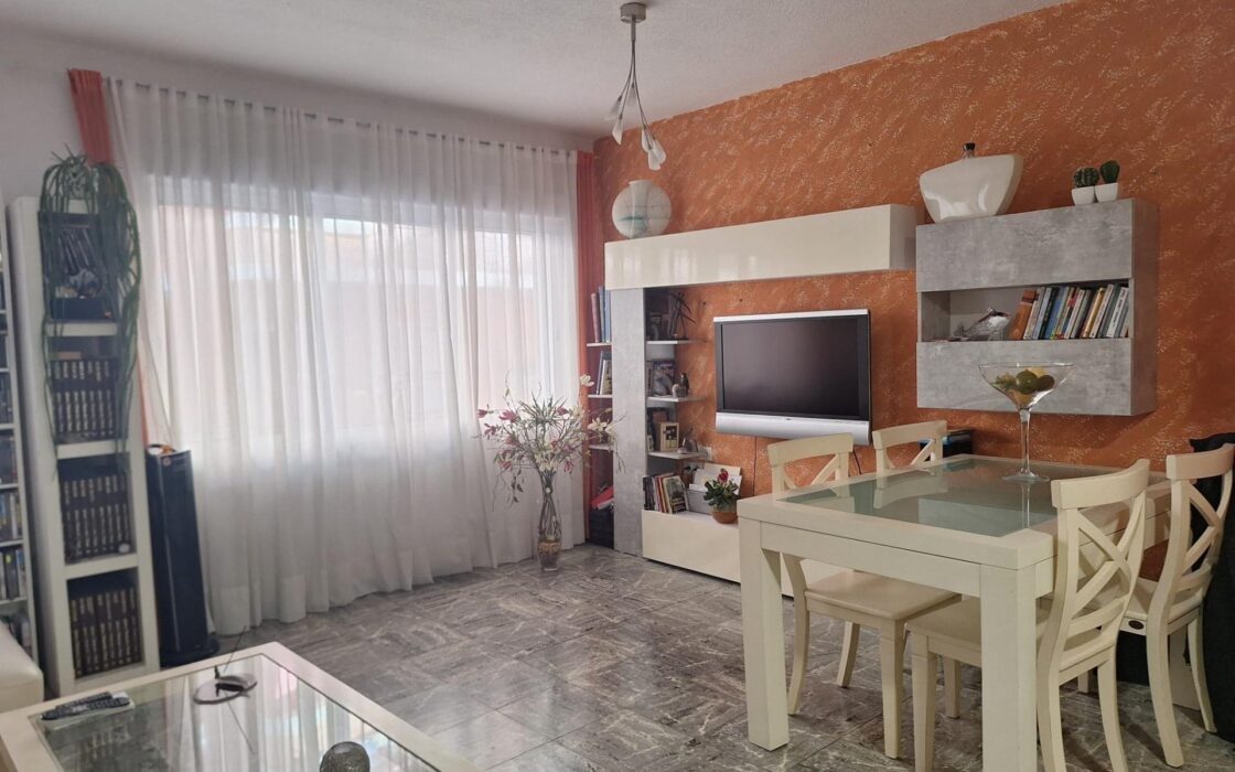 Апартаменти 72 кв.м в Аликанті, 1.8 км до моря