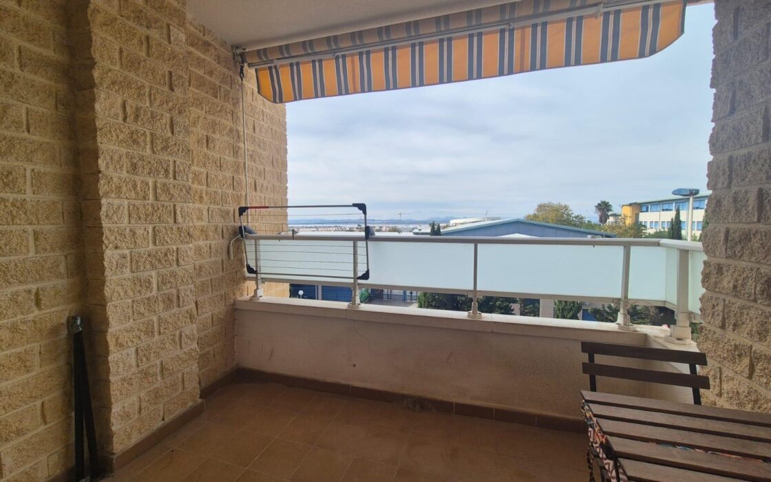 Апартаменты 56 кв.м в Торревьехе у моря, 2 спальни