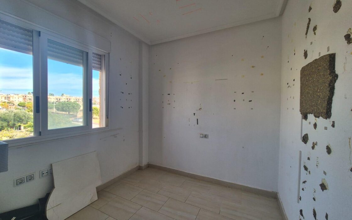 Апартаменты 56 кв.м в Торревьехе у моря, 2 спальни