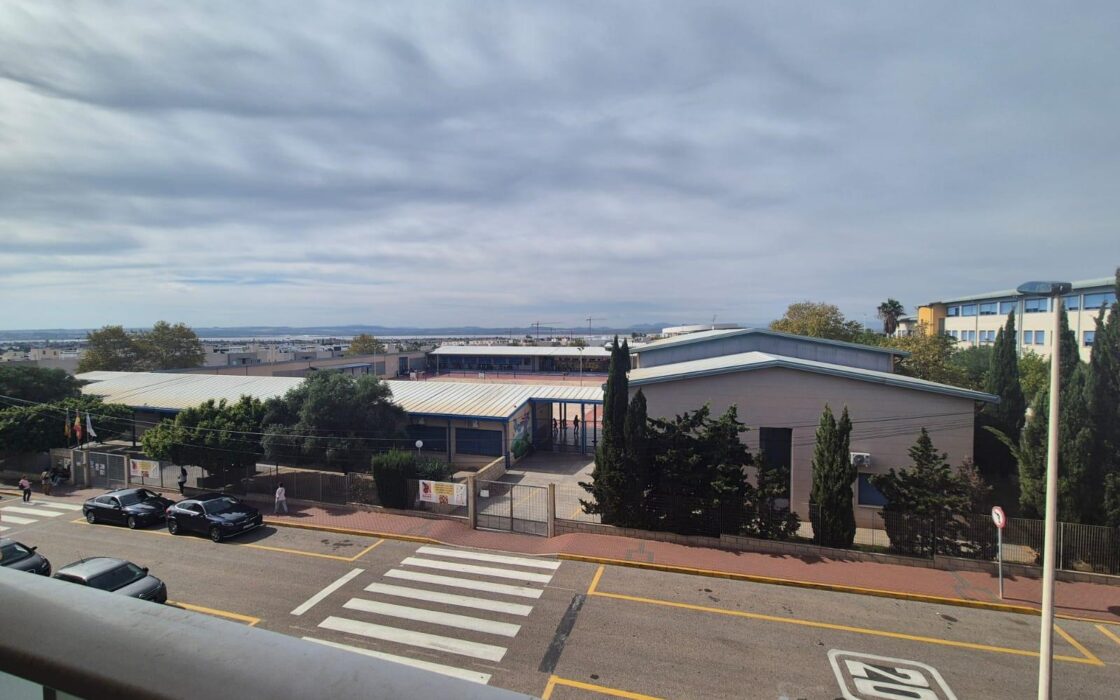 Апартаменты 56 кв.м в Торревьехе у моря, 2 спальни