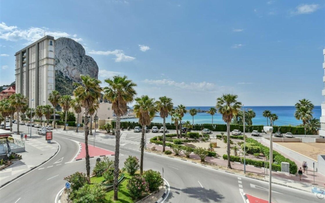 Квартира 143 кв.м з панорамним видом на море в Кальпе