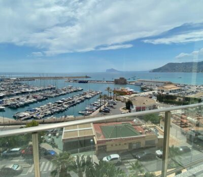 Просторий апартамент 165 кв.м з панорамним видом в Кальпе