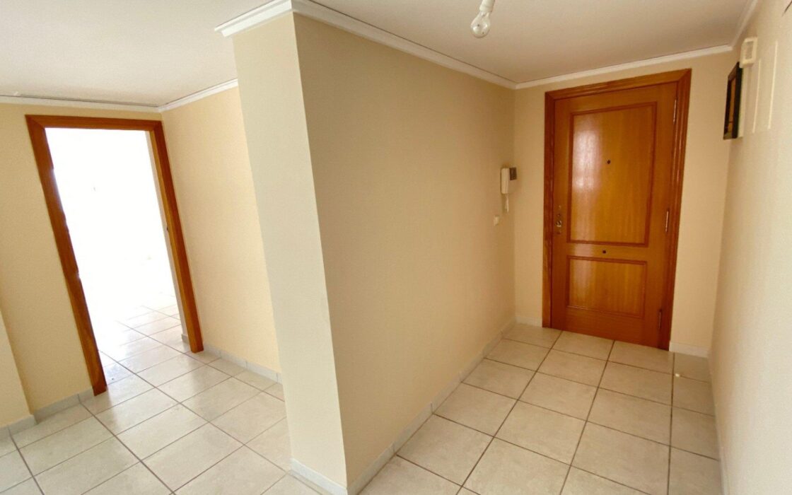 Просторий апартамент 165 кв.м з панорамним видом в Кальпе