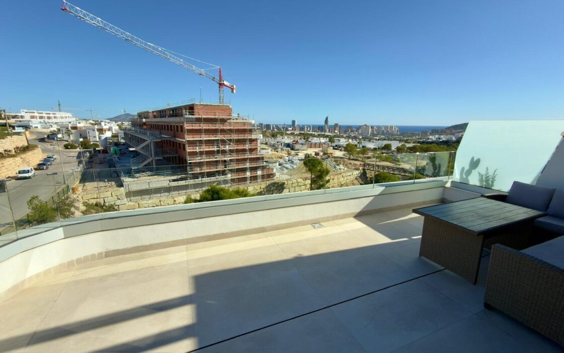 Квартира в Финестрате 134 кв.м з видом на море та терасою