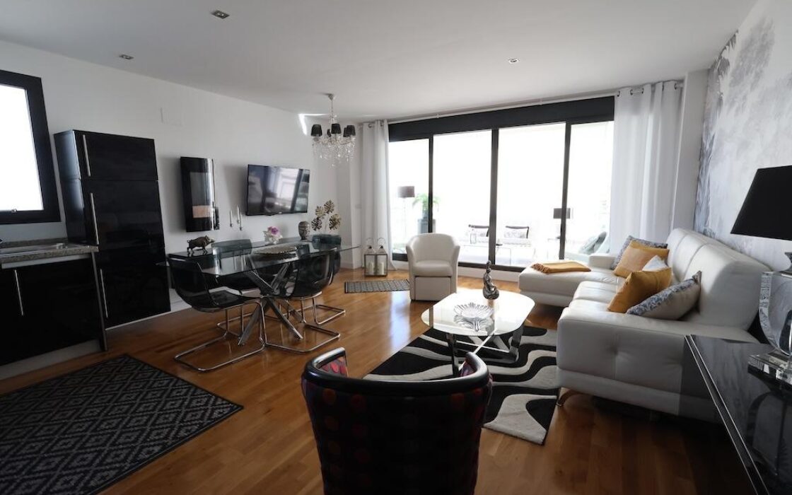 Апартаменты 87 кв.м с видом на море в Ориуэла Коста