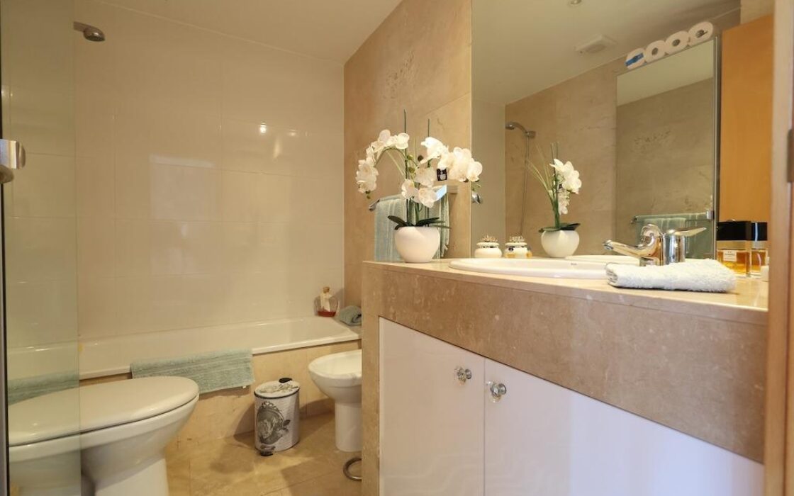 Апартаменты 87 кв.м с видом на море в Ориуэла Коста