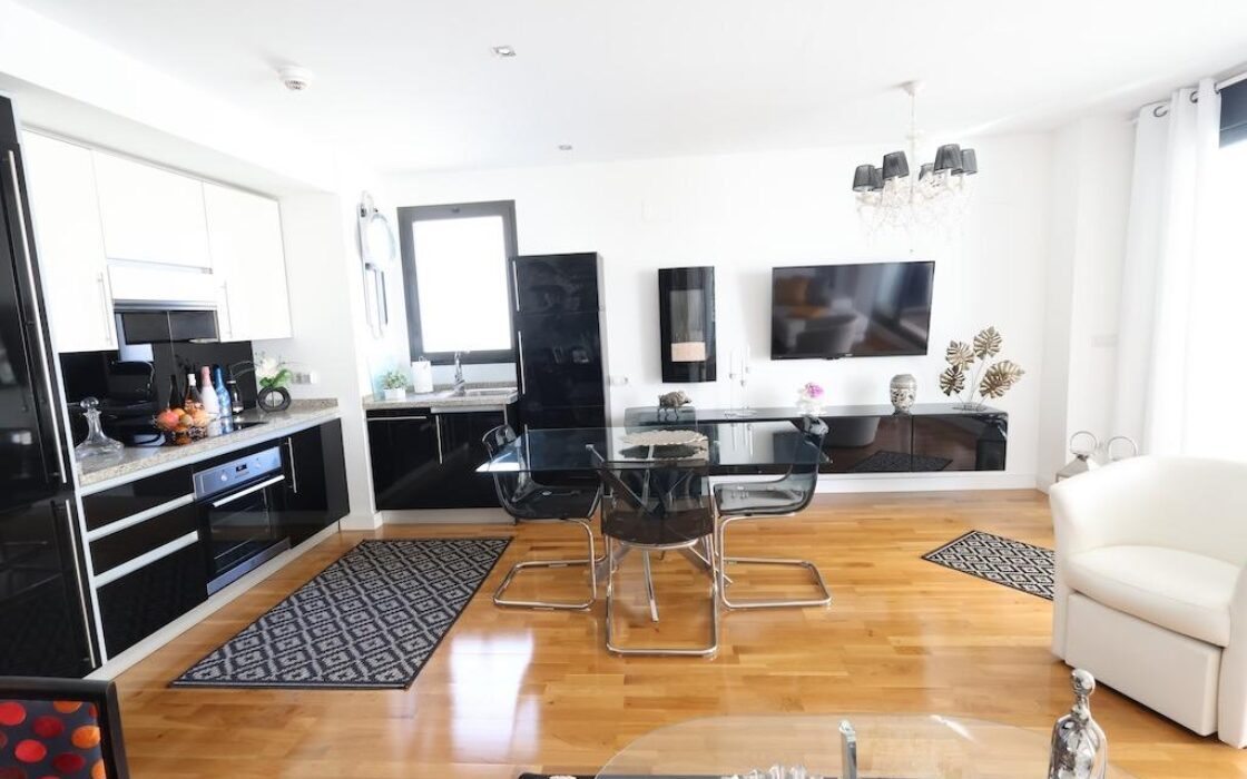 Апартаменты 87 кв.м с видом на море в Ориуэла Коста