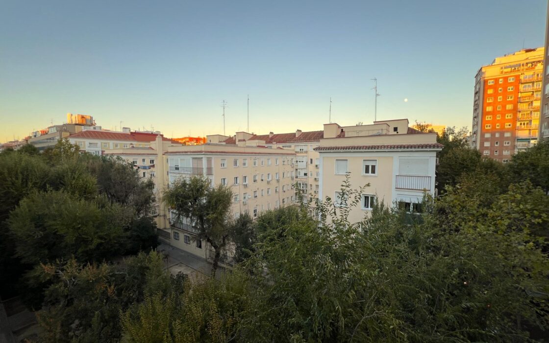 Апартаменты в Мадриде 70 кв.м с террасой и балконом