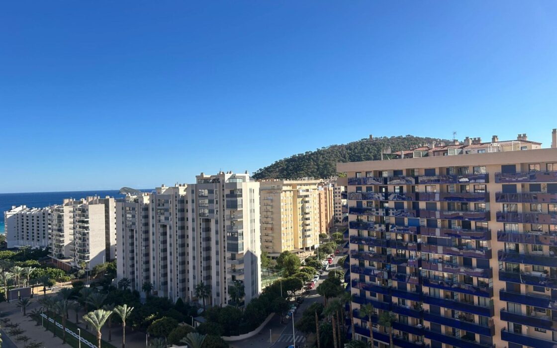 Апартаменты 96 кв.м с видом на море в Ла-Кала-де-Вильяхойса