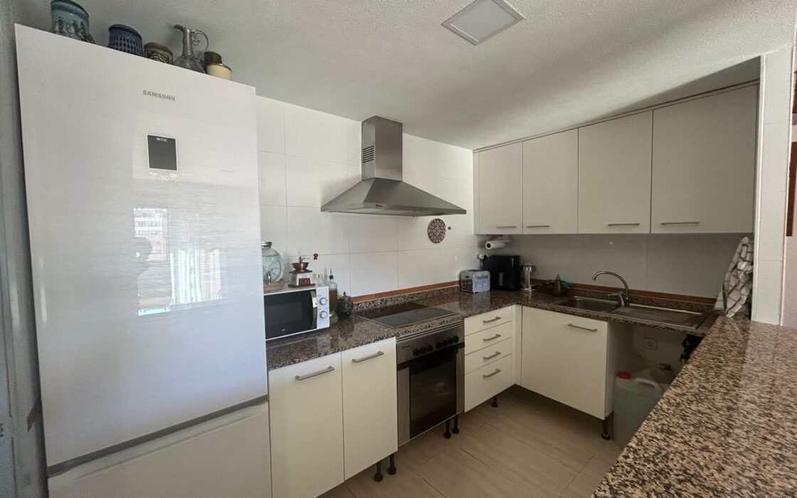 Апартаменты 96 кв.м с видом на море в Ла-Кала-де-Вильяхойса