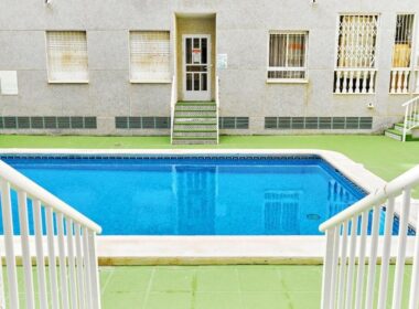 Апартаменты 3 комнаты в Торревьехе с общим бассейном