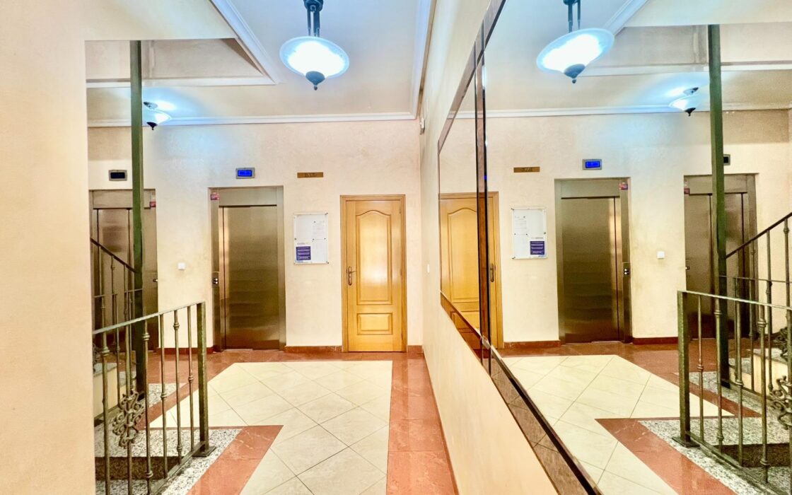 Апартаменты в Торревьехе 63 кв.м у моря с террасой