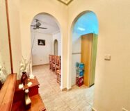 Апартаменты в Торревьехе 63 кв.м у моря с террасой