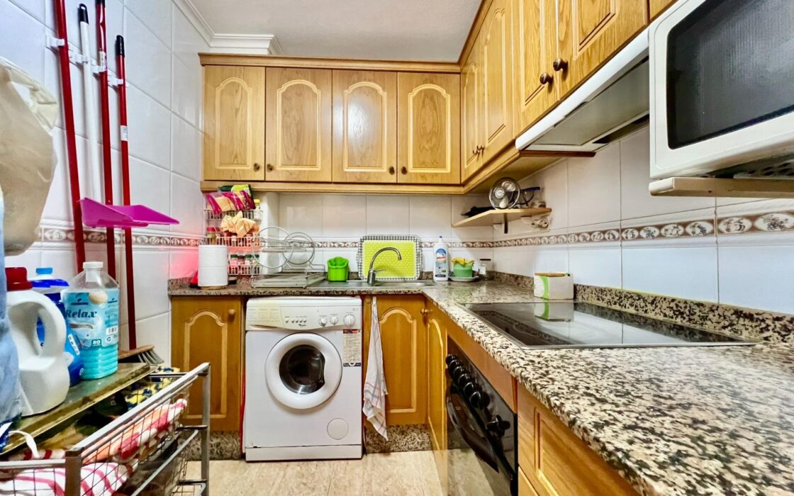 Апартаменты в Торревьехе 63 кв.м у моря с террасой