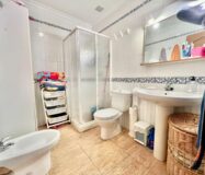 Апартаменты в Торревьехе 63 кв.м у моря с террасой