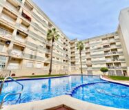 Апартаменты 50 кв.м в Торревьехе у моря с террасой