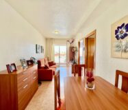 Апартаменты 50 кв.м в Торревьехе у моря с террасой