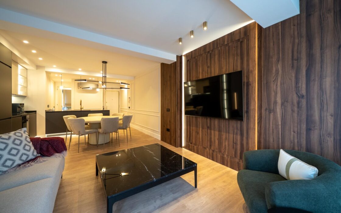 Апартаменти в Мадриді з терасою, 122 кв.м, 4 кімнати