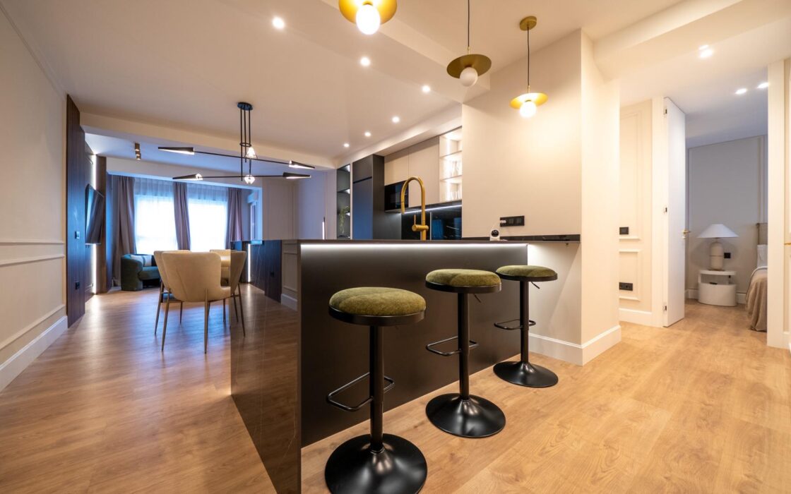 Апартаменти в Мадриді з терасою, 122 кв.м, 4 кімнати