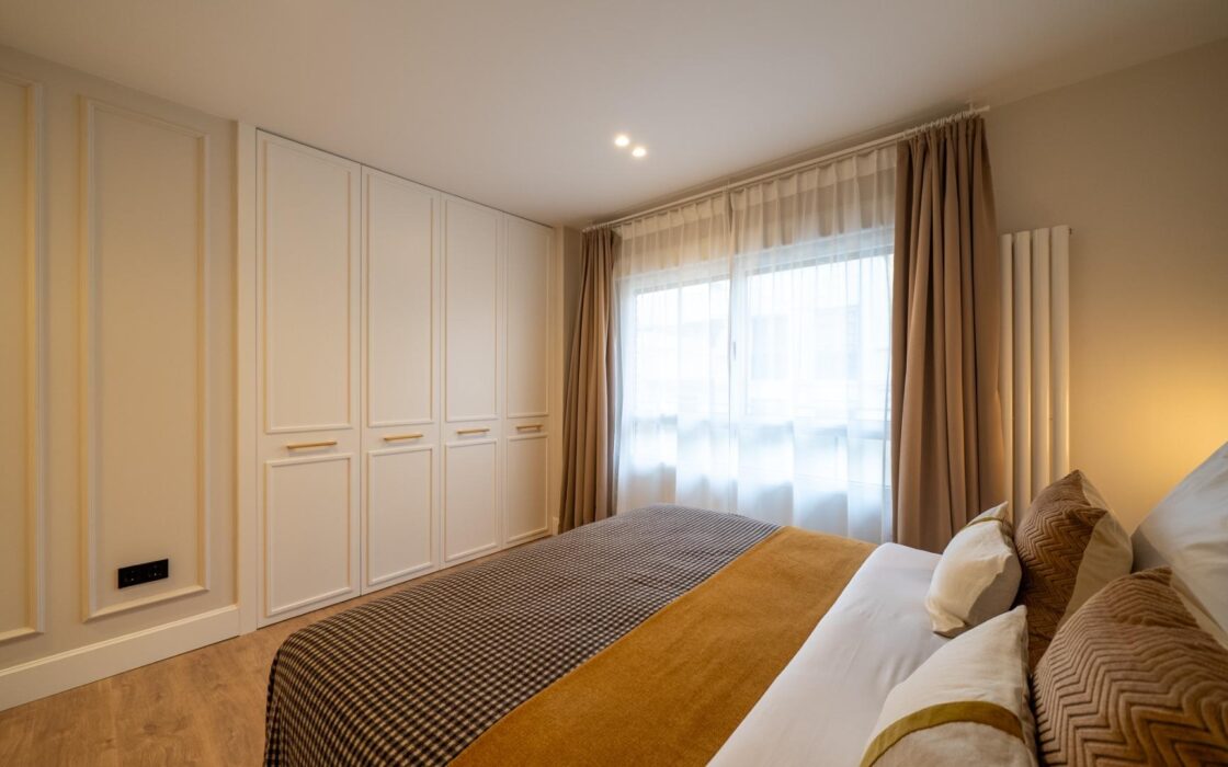 Апартаменти в Мадриді з терасою, 122 кв.м, 4 кімнати