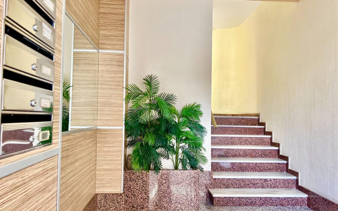 Апартаменты в Торревьехе у моря 145 кв.м с террасой