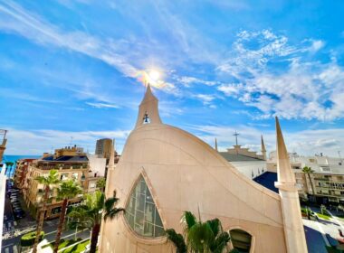 Апартаменты в Торревьехе у моря 145 кв.м с террасой