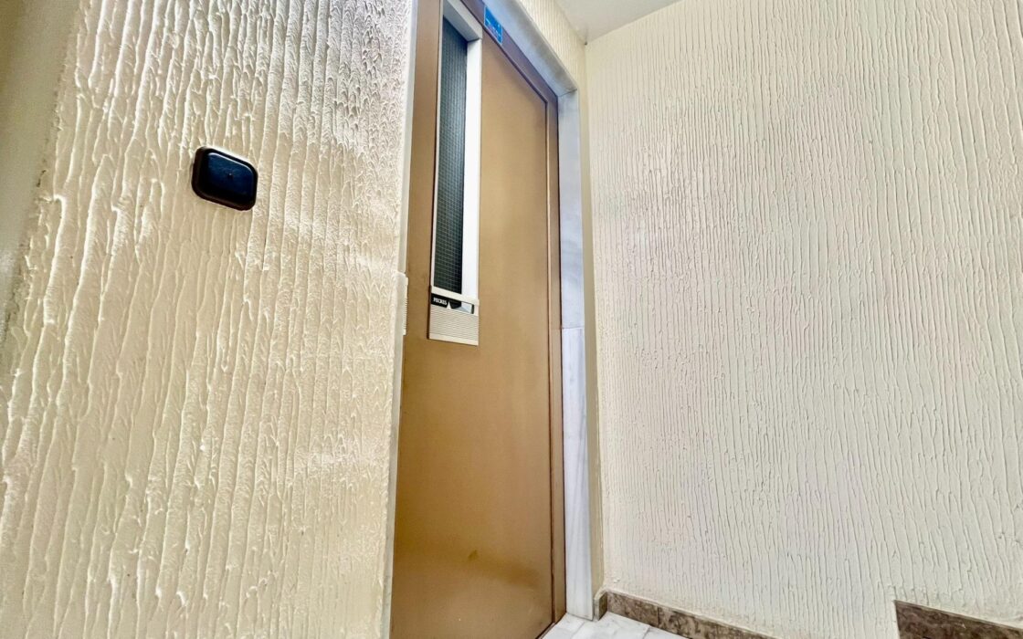 Апартаменты в Торревьехе у моря 145 кв.м с террасой