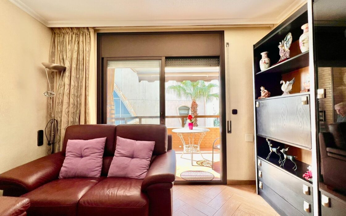 Апартаменты в Торревьехе у моря 145 кв.м с террасой