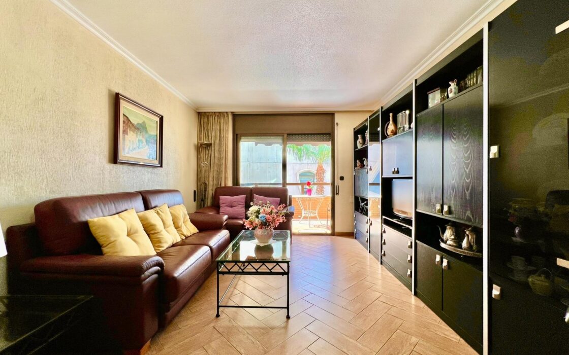 Апартаменты в Торревьехе у моря 145 кв.м с террасой