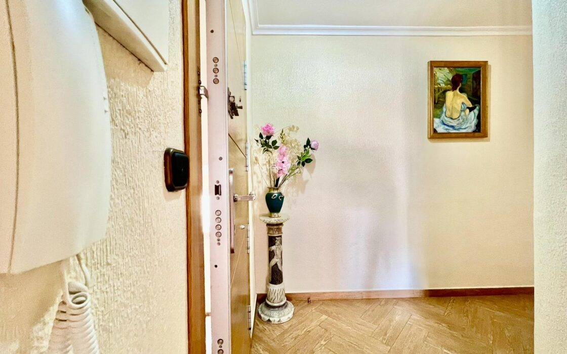 Апартаменты в Торревьехе у моря 145 кв.м с террасой