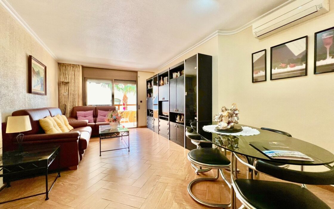 Апартаменты в Торревьехе у моря 145 кв.м с террасой