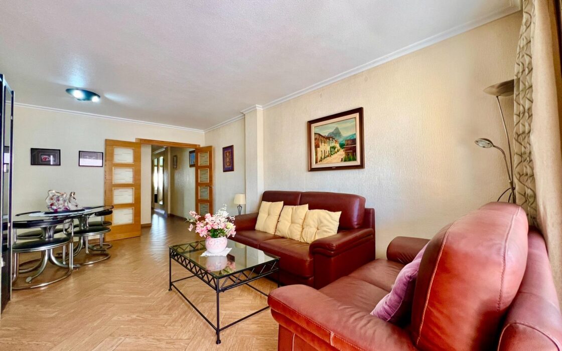 Апартаменты в Торревьехе у моря 145 кв.м с террасой