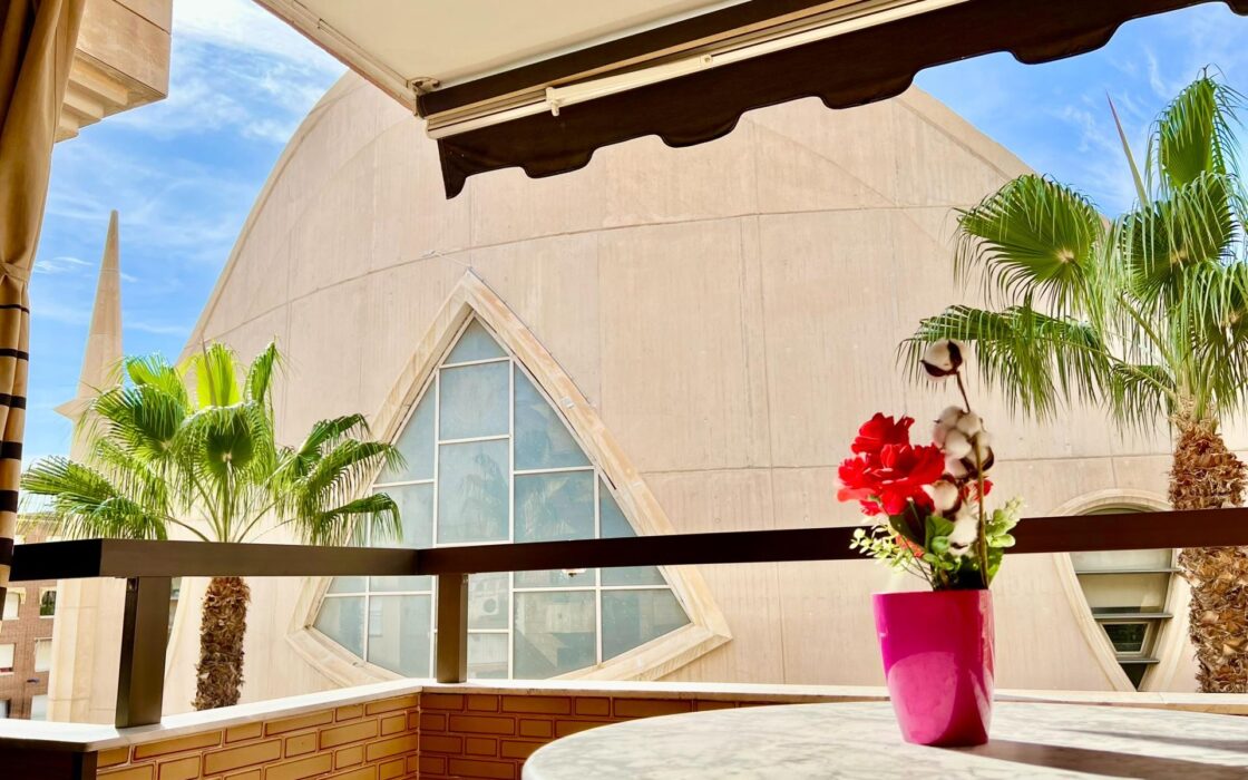 Апартаменты в Торревьехе у моря 145 кв.м с террасой